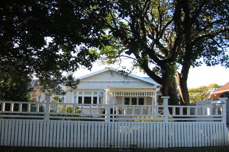 Photo of property in 15 Puriri Street, Woburn, Lower Hutt, 5010
