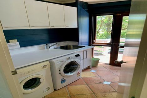 Photo of property in 34 Harbour View Road, Leigh, 0985