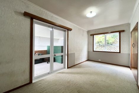 Photo of property in 25 Kaipatiki Road, Glenfield, Auckland, 0629