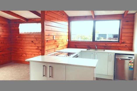 Photo of property in 49 Larnoch Road, Henderson, Auckland, 0610