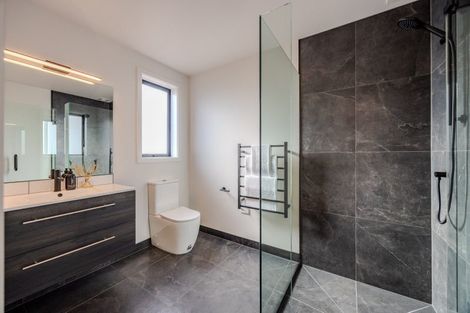 Photo of property in 3 Mount Prospect Lane, Wanaka, 9305