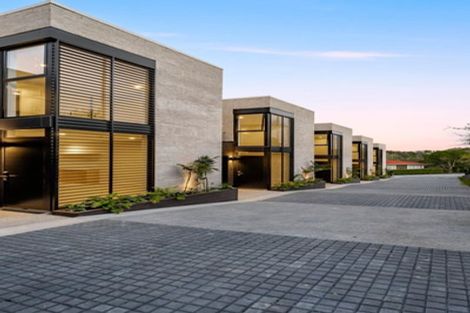 Photo of property in 21a Arahia Street, Northcote, Auckland, 0627