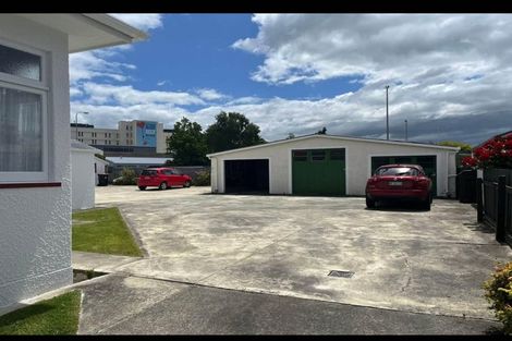 Photo of property in 1-3 Terrace Street, Roslyn, Palmerston North, 4414