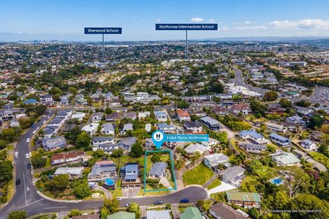 Photo of property in 3 Idyll Place, Northcross, Auckland, 0632
