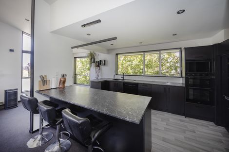 Photo of property in 124 Perth Street, Holmes Hill, Oamaru, 9401