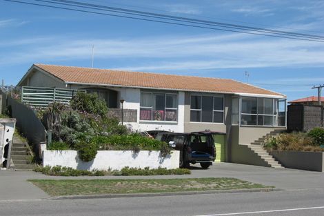 Photo of property in 372 Marine Parade, South New Brighton, Christchurch, 8062