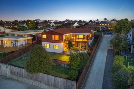Photo of property in 56 Galloway Crescent, Farm Cove, Auckland, 2012