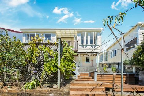 Photo of property in 48 Waipapa Road, Hataitai, Wellington, 6021