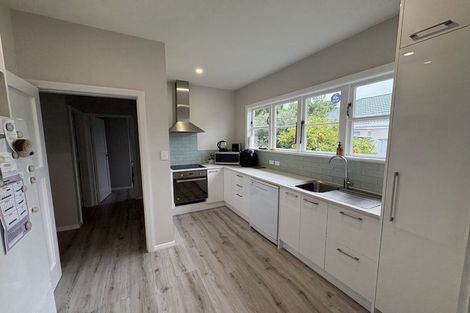 Photo of property in 74 Durham Crescent, Fairfield, Lower Hutt, 5011