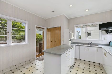 Photo of property in 12 Colombo Street, Newtown, Wellington, 6021