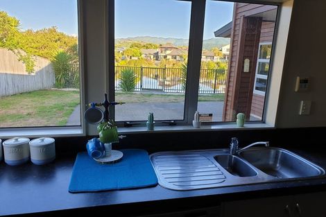 Photo of property in 10 Consort Close, Paraparaumu Beach, Paraparaumu, 5032