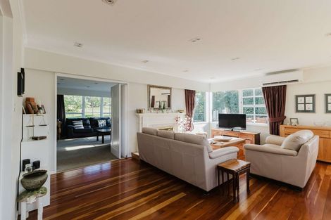 Photo of property in 28 Caesars Place, Churton Park, Wellington, 6037