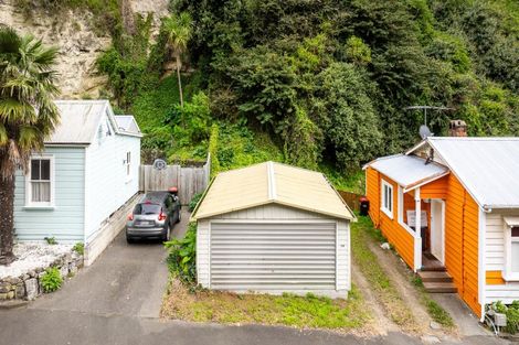 Photo of property in 118 Shakespeare Road, Bluff Hill, Napier, 4110