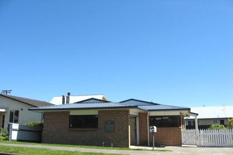 Photo of property in 32 Nikau Street, Stoke, Nelson, 7011