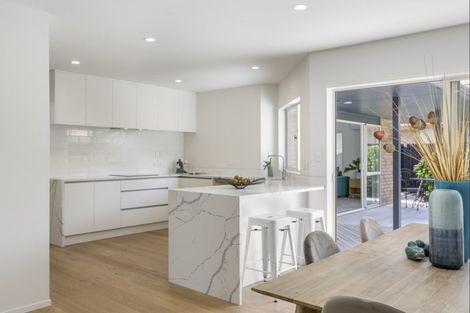 Photo of property in 26 Judd Place, Orewa, 0931