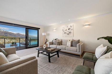 Photo of property in 7 Sunrise Lane, Queenstown, 9300