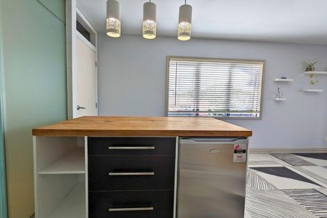 Photo of property in 19 Millstream Drive, Henderson, Auckland, 0610