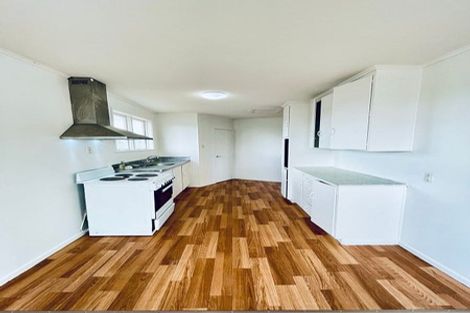 Photo of property in 3 Addison Drive, Glendene, Auckland, 0602