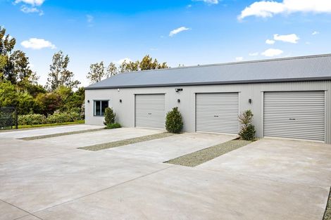 Photo of property in 2 Tamahunga Drive, Matakana, Warkworth, 0985