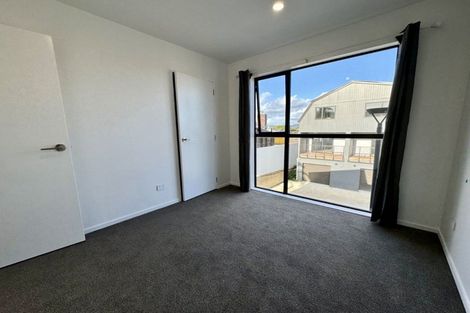 Photo of property in 8 Raupeti Lane, Henderson, 0612