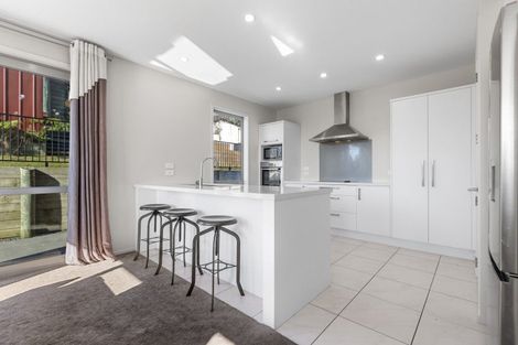 Photo of property in 10 Elena Place, Welcome Bay, Tauranga, 3112