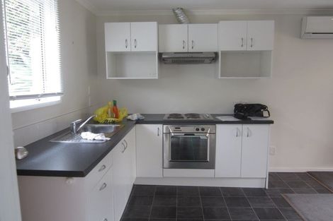 Photo of property in 32 Drome View Place, Beach Haven, Auckland, 0626