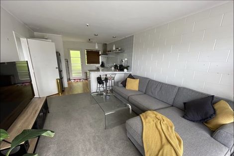 Photo of property in 19a/9 Verbena Road, Birkdale, Auckland, 0626