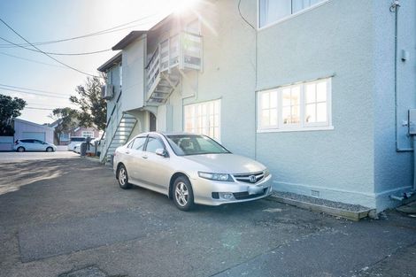 Photo of property in 42c Apu Crescent, Lyall Bay, Wellington, 6022