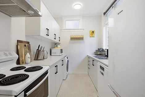 Photo of property in 49 Adams Terrace, Aro Valley, Wellington, 6021