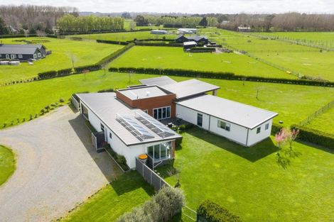 Photo of property in 171 Oroua Road, Kairanga, Palmerston North, 4475