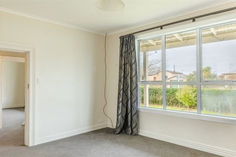 Photo of property in 32 Peel Street, Westport, 7825