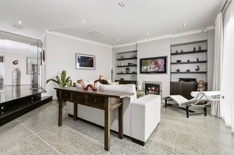 Photo of property in 35 Holdens Road, Henderson, Auckland, 0612