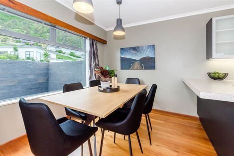 Photo of property in 10 Matuhi Street, Waikanae, 5036