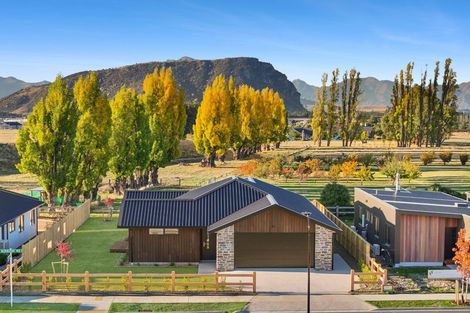 Photo of property in 34 Burbank Road, Wanaka, 9382