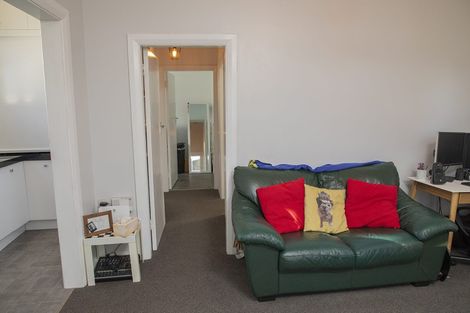 Photo of property in 2/80 Freyberg Street, Lyall Bay, Wellington, 6022