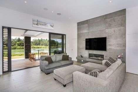 Photo of property in 23 Roseneath Road, Karaka, Papakura, 2580
