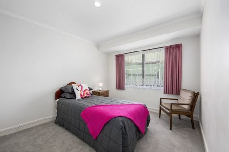 Photo of property in 30f4- King Street, Ebdentown, Upper Hutt, 5018