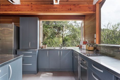 Photo of property in 336 Huia Road, Titirangi, Auckland, 0604