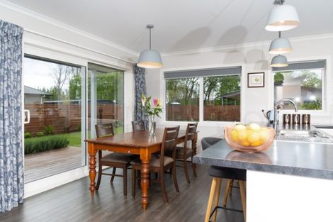 Photo of property in 2 James Kidd Place, Greytown, 5712