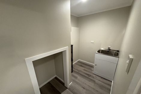 Photo of property in 1 Hellyers Street, Birkdale, Auckland, 0626