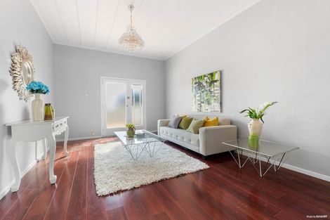 Photo of property in 16 Miro Street, New Lynn, Auckland, 0600