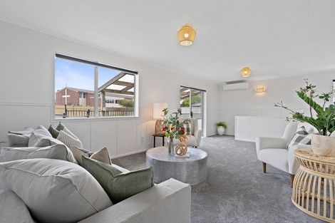 Photo of property in 219a Tukapa Street, Westown, New Plymouth, 4310