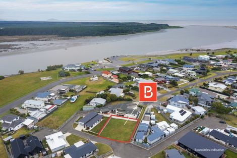 Photo of property in 5 Snappers Lane, Foxton Beach, Foxton, 4815