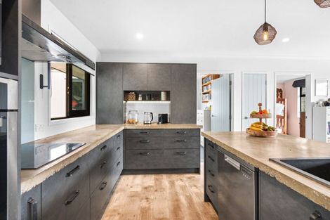 Photo of property in 104 Ngahere Drive, Horahora, Whangarei, 0110