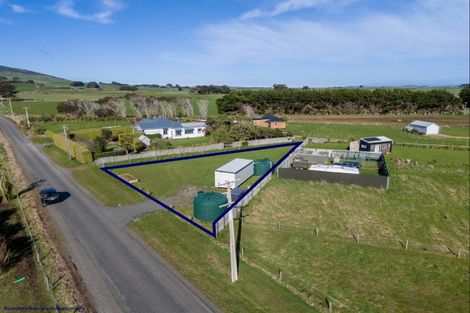 Photo of property in 62 Dover Street, Orepuki, Riverton, 9881