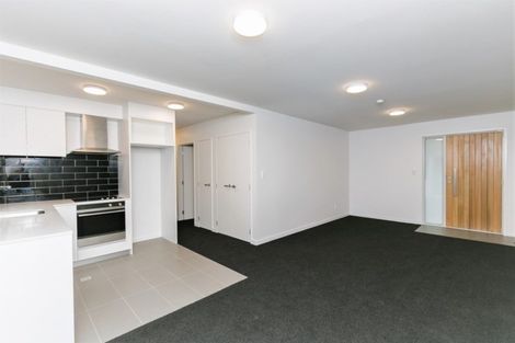 Photo of property in 74u7 Derwent Street, Island Bay, Wellington, 6023