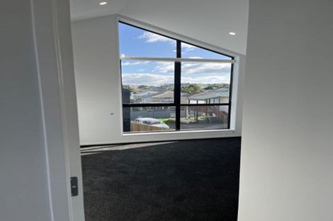 Photo of property in 4/110 Kervil Avenue, Te Atatu Peninsula, Auckland, 0610