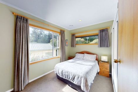 Photo of property in 1 Berkshire Avenue, Wilton, Wellington, 6012