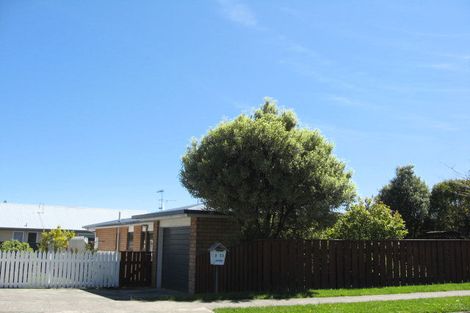 Photo of property in 32 Nikau Street, Stoke, Nelson, 7011
