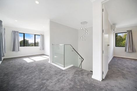 Photo of property in 421a Bucklands Beach Road, Bucklands Beach, Auckland, 2012